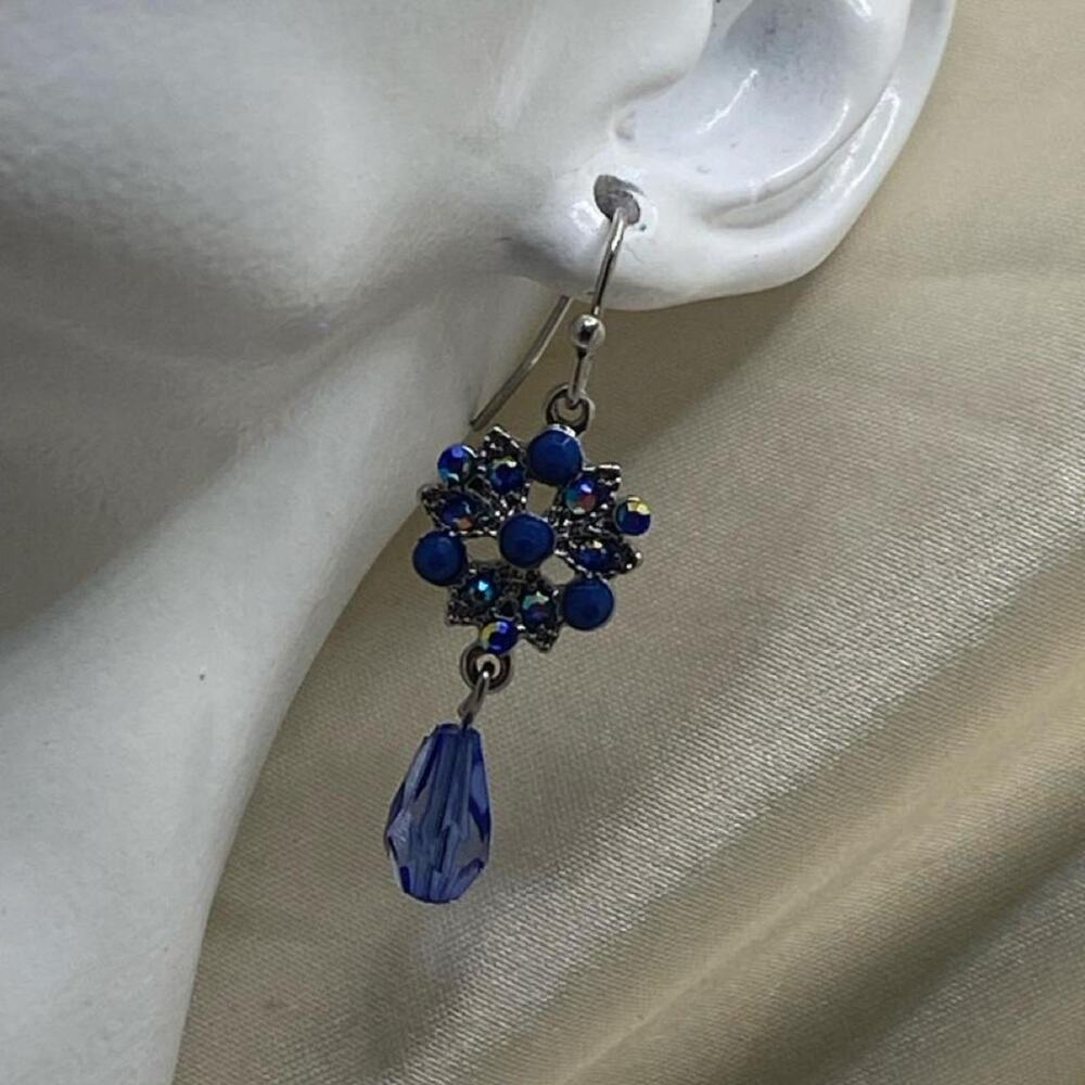 Vintage Cobalt Blue AB Rhinestone Flower Drop Earrings Silver Tone Nickel Free